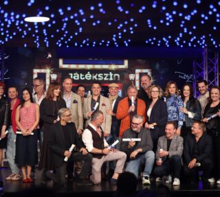 20 kiemelkedő művész közös összefogásából született meg a Játékszín dala, a „Teréz körút 48.